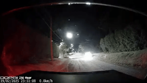 Emergencia de carro durante la noche